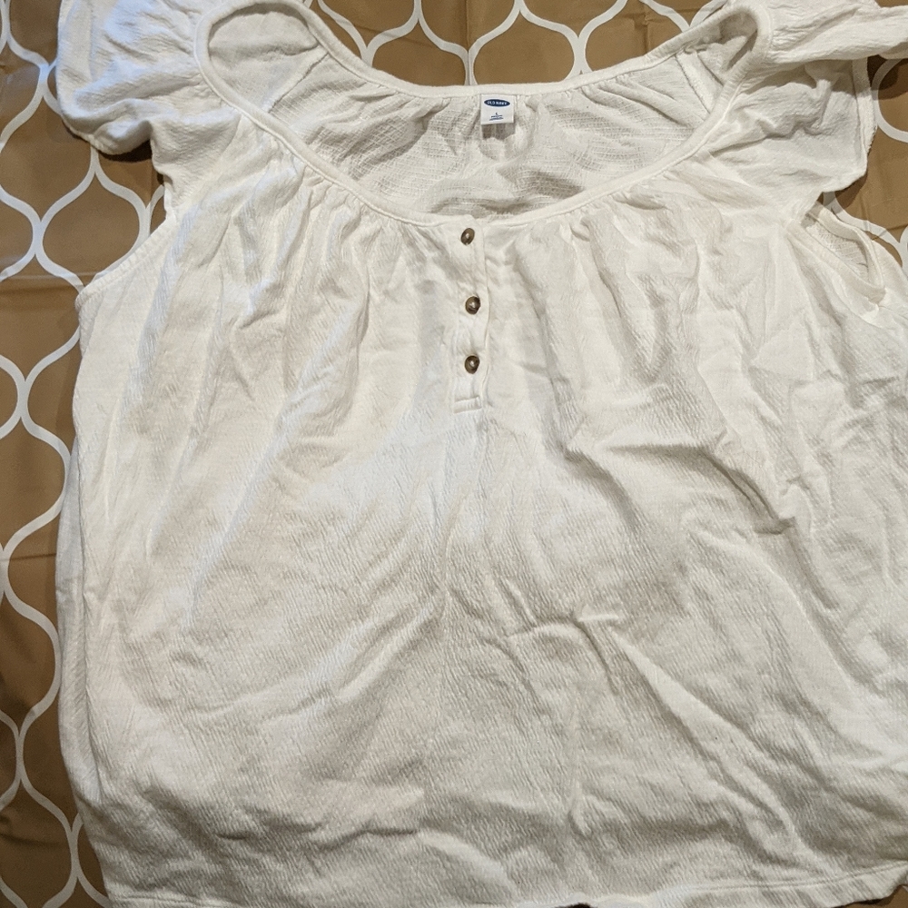 Large White Old Navy Top